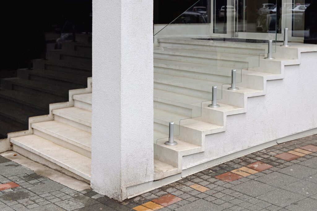 White,Marble,Stone,Stairs,With,Glass,Fence,Side